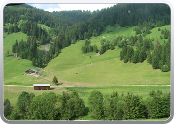 084Via de Alpen naar Baeufort