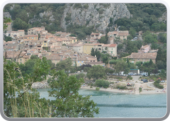 236  Langs het meer van Ste Croix de Verdon