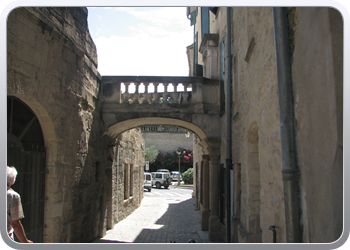 27Uzes