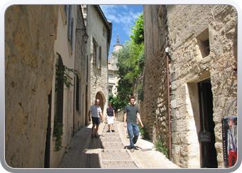 35Uzes