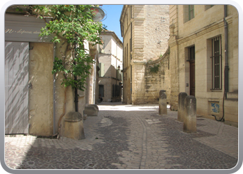 37Uzes