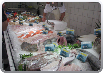 061 Een viswinkel in Le Guilvinec (3)