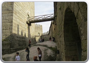 105 Bezoek aan kasteel van Guimeares (200)