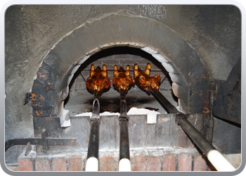 096 Lekker specialiteit van de buurt eten Melkvarken (7)