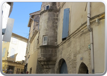 198 uzes (15)