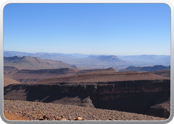 122 Via de Draa vallei naar Ouarzazate (60)