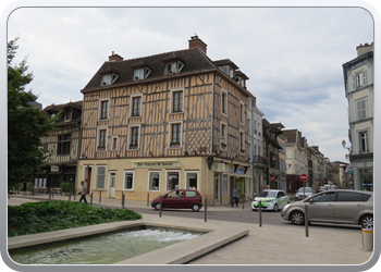 001 Troyes (24)