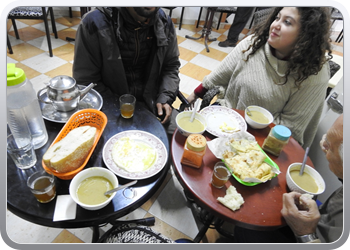 023 Lokaal ontbijt in Imouzer met Tarek en Ghizlaine (3)