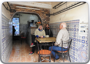 029 Lokaal ontbijt in de medina van Fez (1)